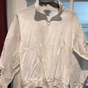 Chelsey Blake  sweatshirt